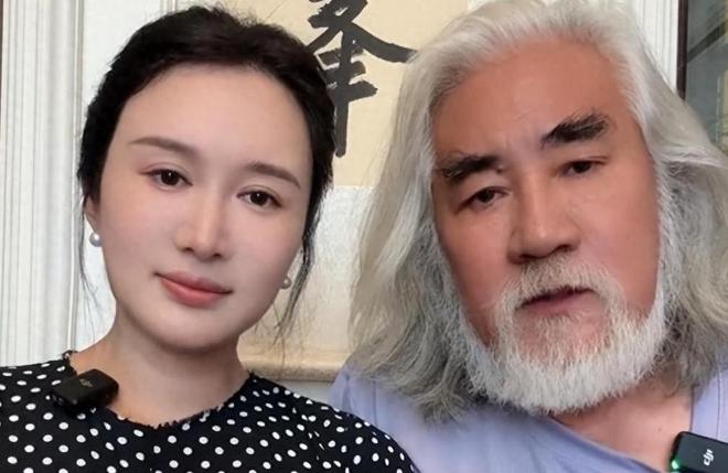 开云官方-74岁张纪中近况曝光！他用现实证明内娱老夫少妻有多“残酷”